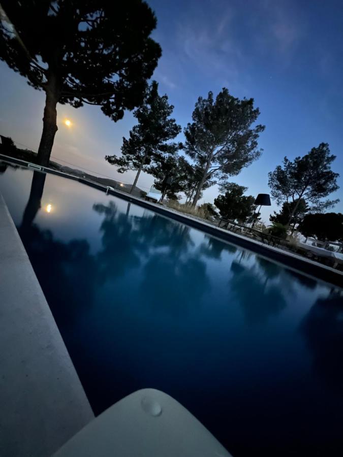 Simple Home La Cadiere-d'Azur Exterior photo