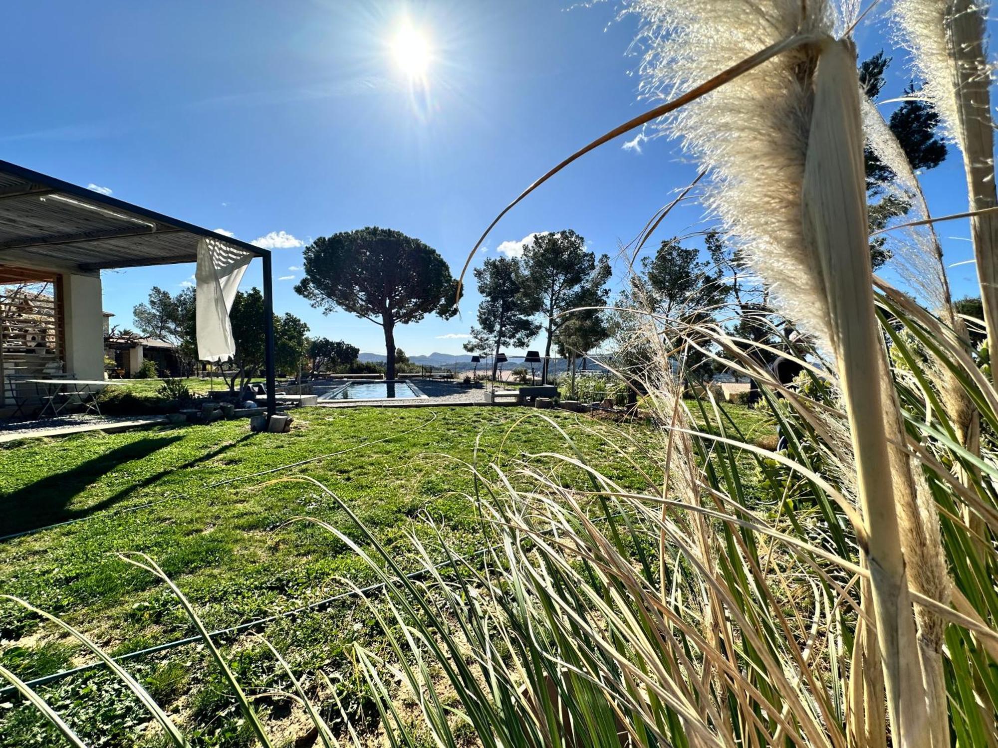Simple Home La Cadiere-d'Azur Exterior photo